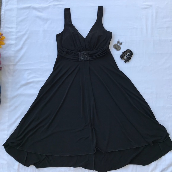 Black Dancing Dress - Picture 2 of 4